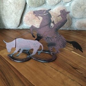 ✔️Homo Western Roping Metal Horse Cowboy Sculpture Deco